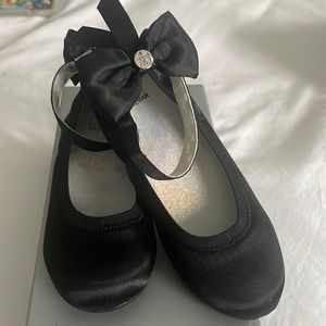 Excellent find girls Stuart Weitzman black satin dress shoe